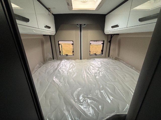 Mc Louis Menfys Van 3 S-Line - Photo 5