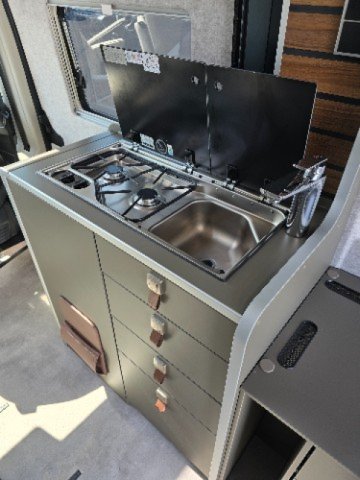 Hymer Camper Vans / Hymercar Ayers Rock - Photo 6