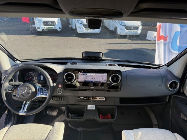 Hymer Camper Vans / Hymercar Grand Canyon S 4X4 - Photo 3