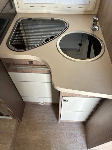Challenger Genesis 288 EB - Photo 8