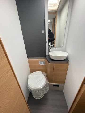 Adria Matrix 650 DL 60Y 60 ANS - Photo 6