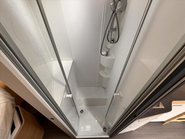 Adria Matrix Axess 650 DC - Photo 7