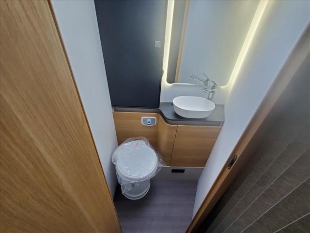 Adria Matrix Axess 650 DC - Photo 7