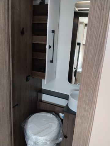 Benimar Tessoro 483 - Photo 17