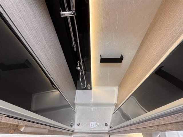 Eden Camp H 745 GLC - Photo 7