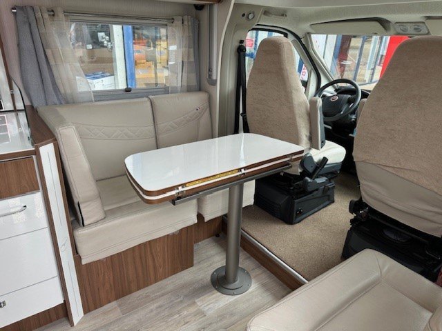 Pilote P 746 FC Sensation - Photo 3