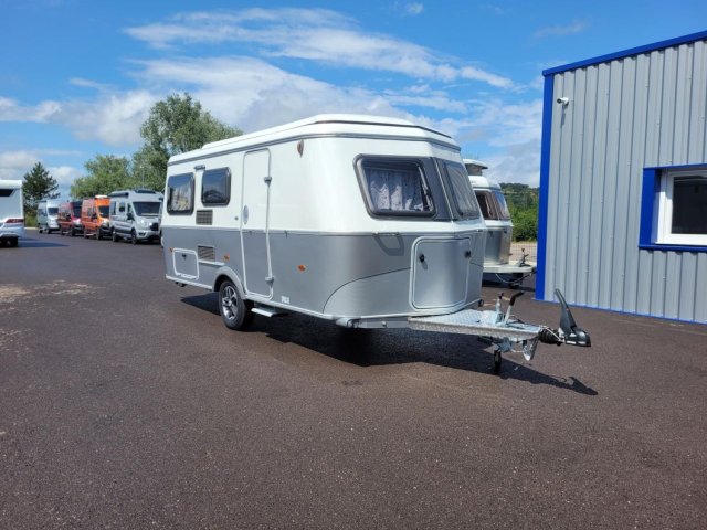 Eriba Touring 530 Edition Urban - Photo 1