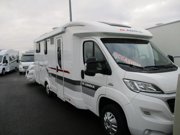 Adria Coral Axxes 670 Sl