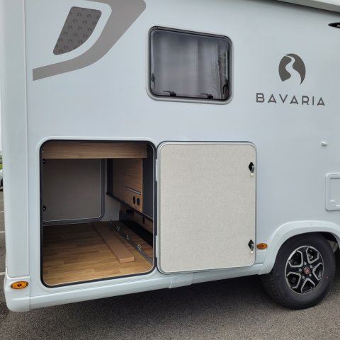 Bavaria Initial I740FC Nomade - Photo 3