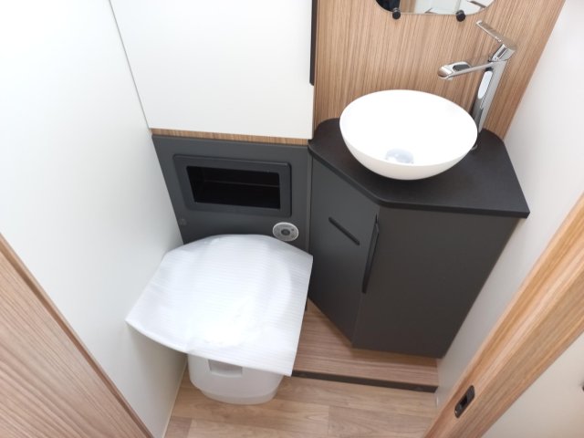 Bavaria T720FGJ Intense - Photo 8