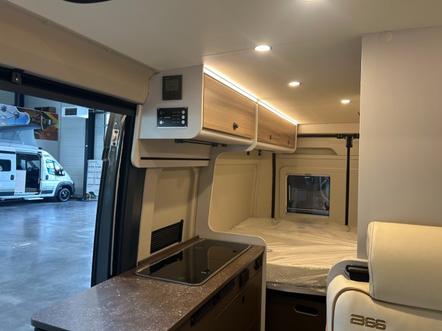 Burstner B66 600C 600 C - Photo 11