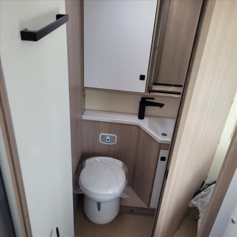 Burstner Lyseo Time Skyline T 732 - Photo 8