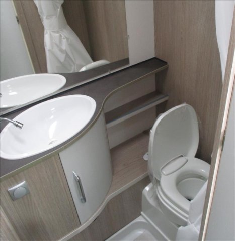 Burstner Caravane PREMIO PLUS - Photo 10