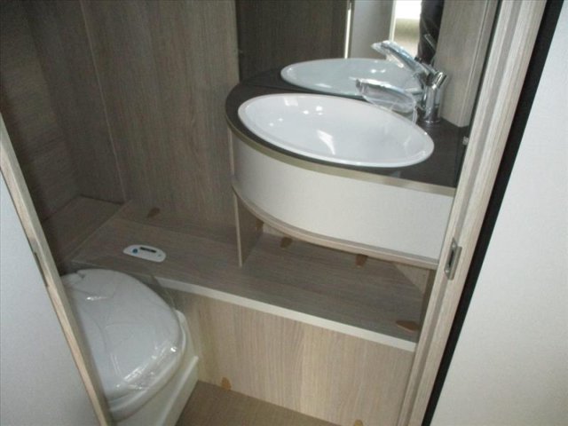 Burstner Premio Life 480 TS - Photo 3