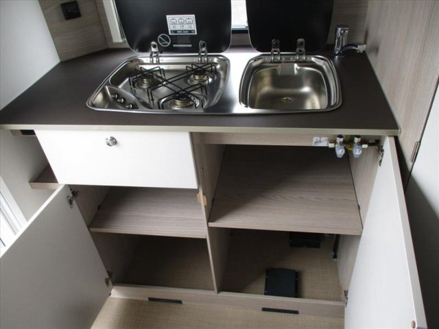 Burstner Premio Life 425 TS - Photo 5