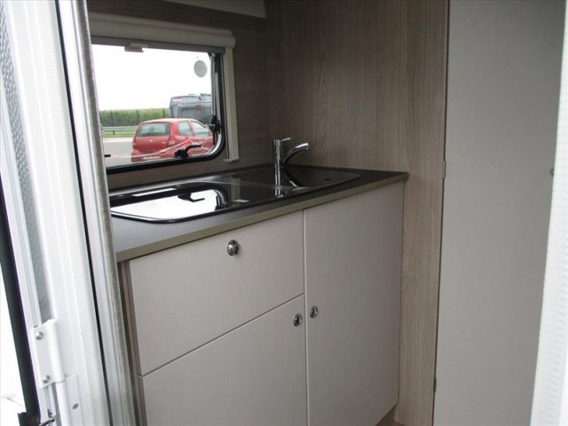 Burstner Premio Life 425 TS - Photo 6