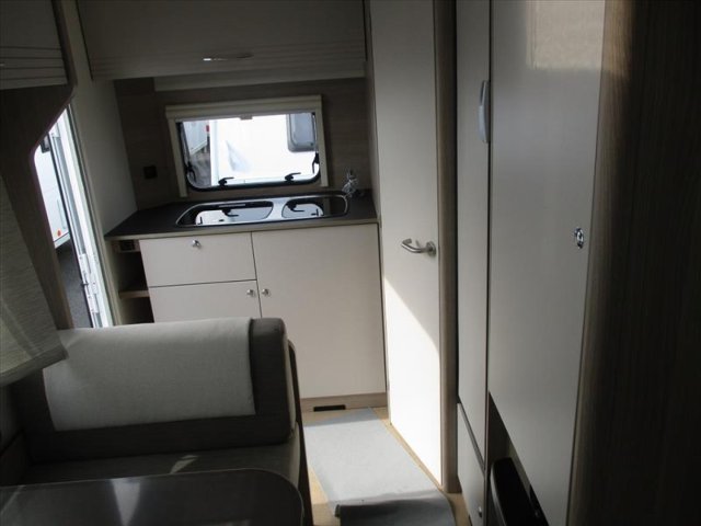 Burstner Premio Life 425 TS - Photo 5
