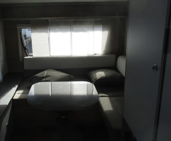 Burstner Premio Plus 410 TS - Photo 4