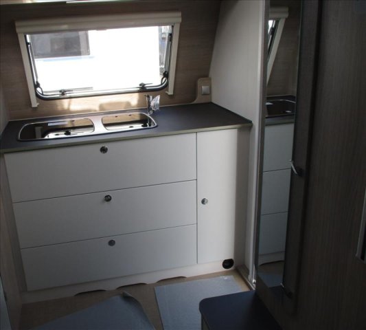 Burstner Premio Plus 410 TS - Photo 6