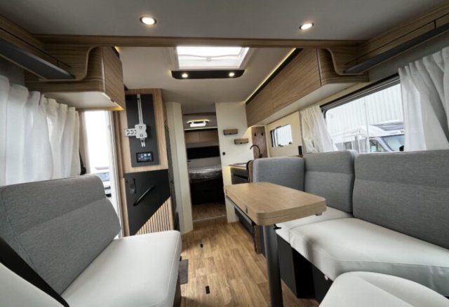 Bavaria Initial I740FC Nomade i 740 fc - Photo 6