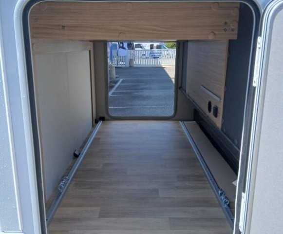 Bavaria Initial I740FC Nomade i 740 fc - Photo 19