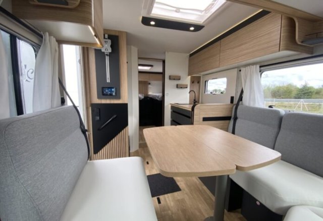 Bavaria Initial I740FGJ Nomade i 740 fgj - Photo 14