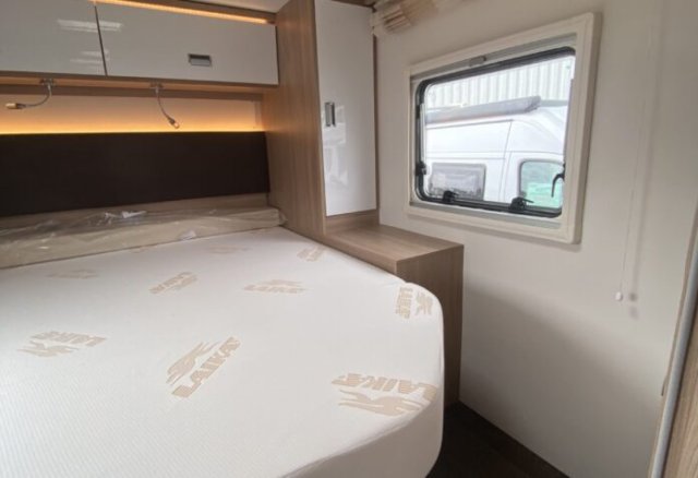 Laika Kosmo 912 - Photo 24