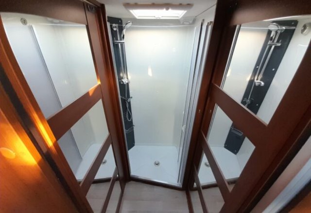 Rapido 10000 design edition - Photo 13