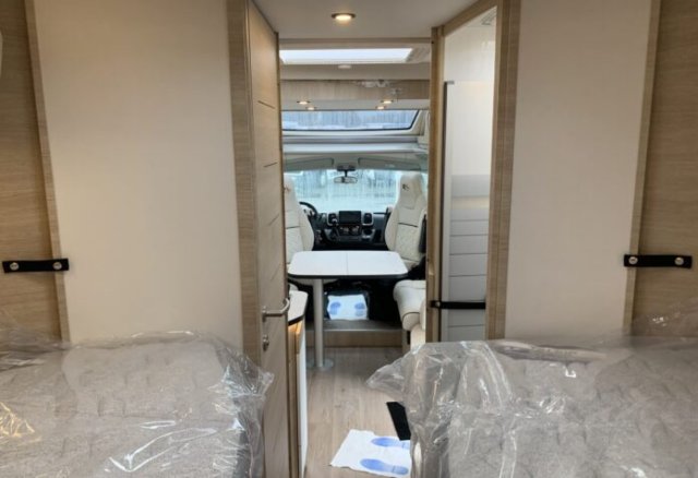 Rapido 666 F 65 ans - Photo 13