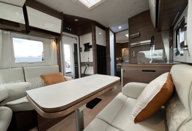 Rapido 8096 DF - Photo 6