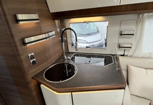 Rapido 8096 DF - Photo 9