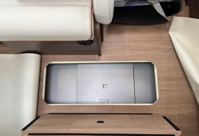 Rapido 8096 DF - Photo 22