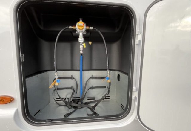 Rapido 8096 DF 2026 - Photo 32