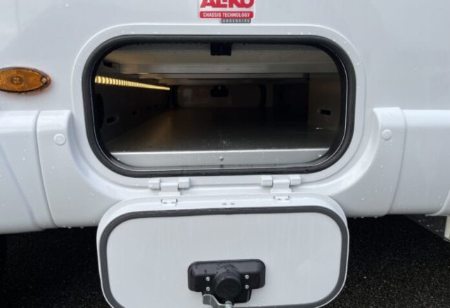 Rapido 8096 DF 2026 - Photo 34