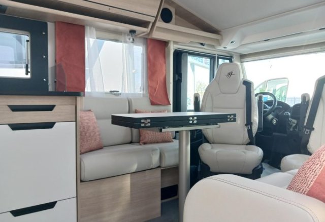 Rapido 896 F - Photo 23