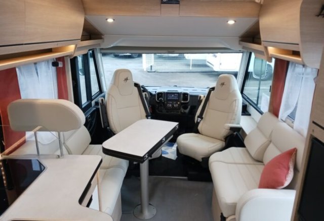 Rapido 896 F - Photo 6