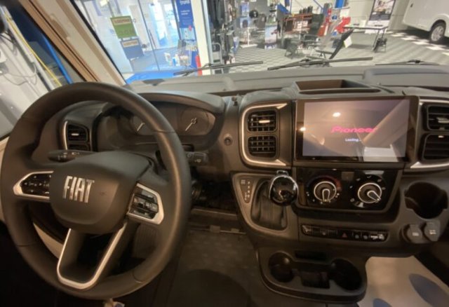 Rapido C55i c 55 i 65 ans - Photo 19