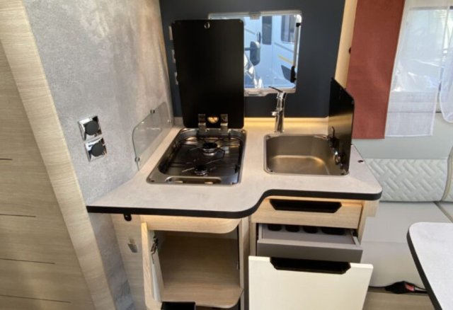 Rapido C86 c 86 65 ans - Photo 9