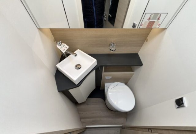 Rapido C86 c 86 i 65 ans - Photo 10