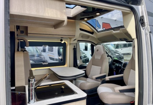 Rapido Van V55 - Photo 3