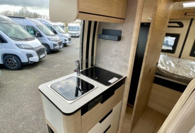 Rapido Van V55 - Photo 7