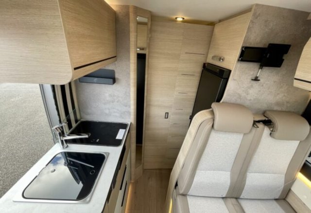 Rapido Van V55 - Photo 9