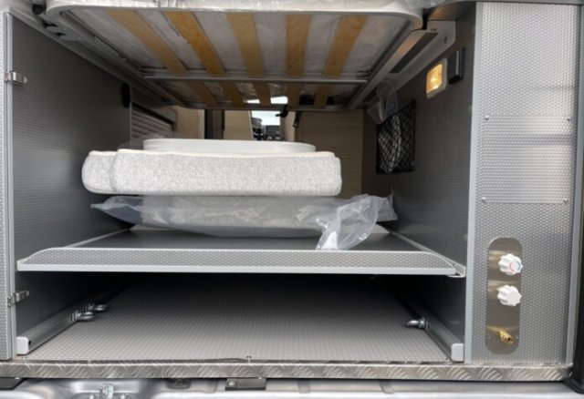 Rapido Van V55 - Photo 20