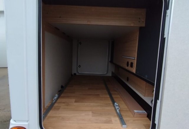 Bavaria Initial I720FC Style i 720 fc - Photo 13