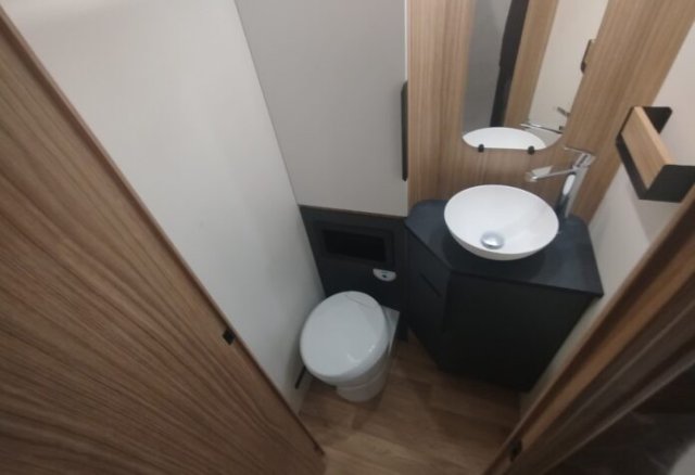 Bavaria Initial I740FC Nomade i 740 fc - Photo 8