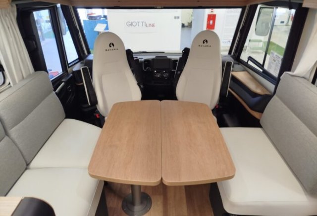 Bavaria Initial I740FGJ Nomade i 740 fgj - Photo 2