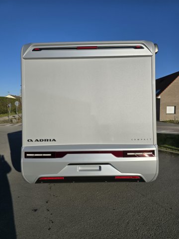 Adria Compact DL 60eme Anniversaire 60 ans boite auto - Photo 3