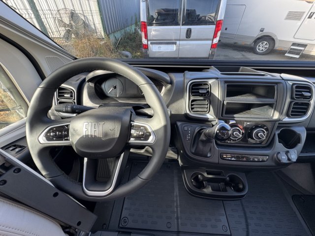 Adria Compact DL 60eme Anniversaire 60 ans boite auto - Photo 8