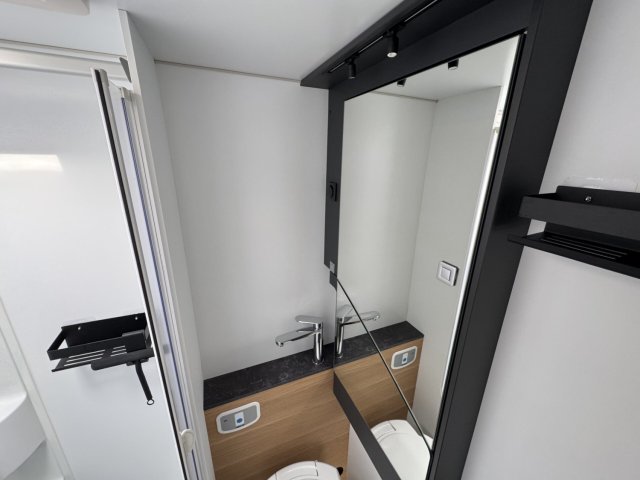 Adria Coral XL Axess 600 DP - Photo 17