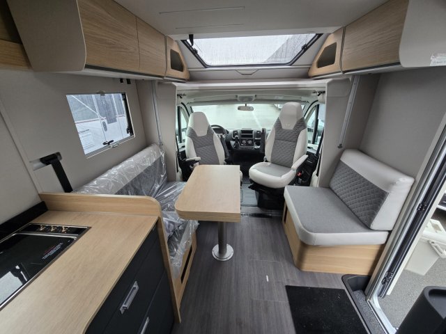 Adria Matrix 650 DL 60Y 60 ans boite auto - Photo 11